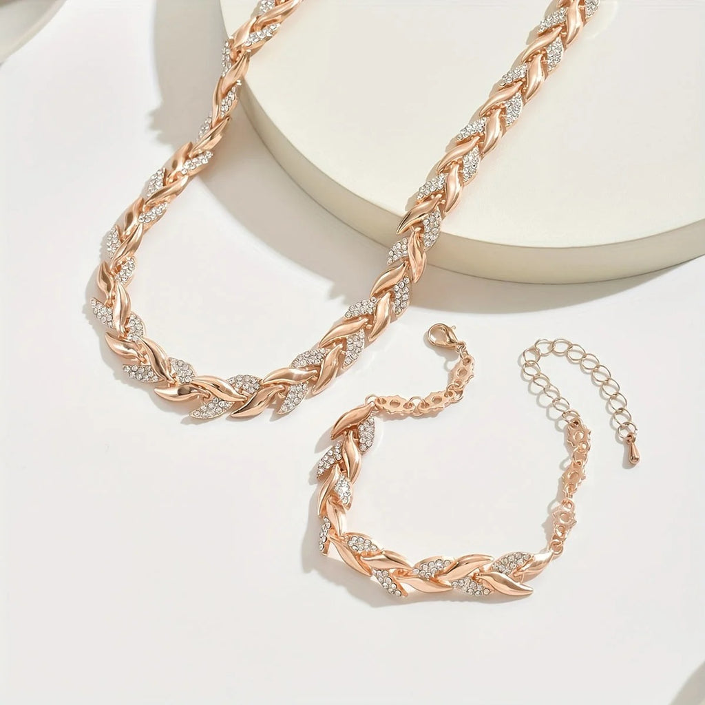 LEXIE | Collar con colgante de cola de pez
